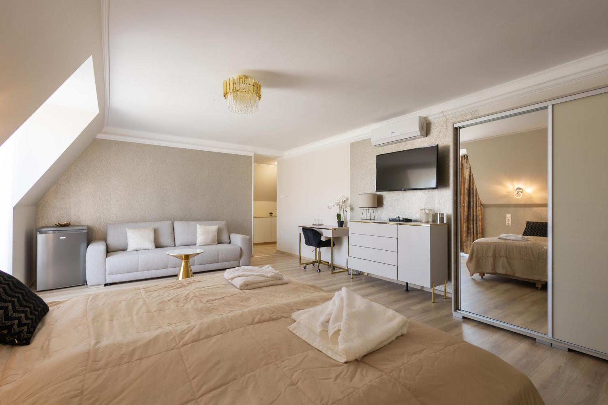 Bed and Breakfast Petreny Borpanzio Egerszalók Exterior foto